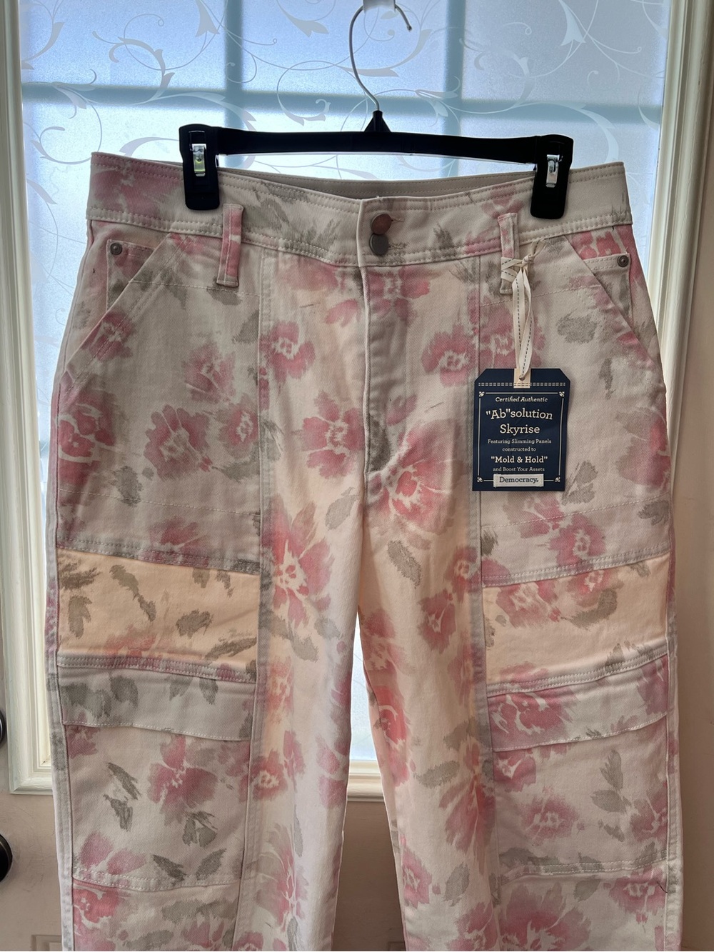 Democracy “Ab” solution Skyrise wide leg cropped utility pant. Size 12 NWT - Picture 2 of 9